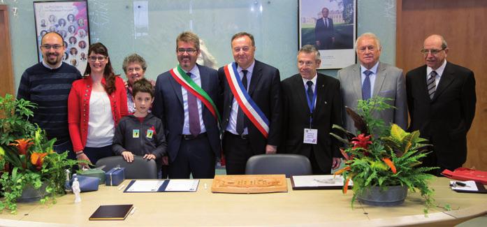 Une délégation de membres du comité de jumelage de Cassina de Pecchi a accompagné le premier adjoint au Maire, Marcello Novelli, pour ce voyage officiel.