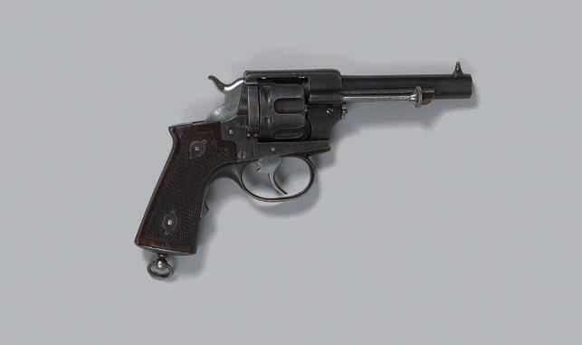 50* Revolver modèle 1873 M de la Manufacture d'armes de Saint-Étienne, simple et double action, calibre 11,1 mm, canon poinçonné sur le côté droit : "S 1883", sur le côté gauche: "R" et "T" dans des