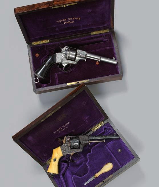 129 130 129* Coffret-nécessaire contenant un revolver Fauré Le Page, simple et double action, canon rond, calibre 11 mm, signé sur le cadre : "H.