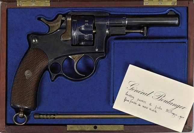 172* Exceptionnel revolver modèle 1885 d'essai, premier type, ayant appartenu au général Boulanger, ministre de la Guerre ; exemplaire n 3 ; arme à simple et double action fabriquée par la "MAS",