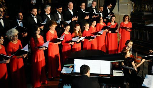 Le chœur de la cathédrale de Gubbio était l invité de l ensemble thannois 9 de choeur à la collégiale.