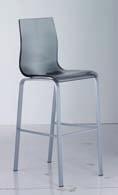 6 444 002 décor Lot de 2 chaises coque acrylique trparent Piétement central avec embase carrée 49 cm finition gris aluminium. H.