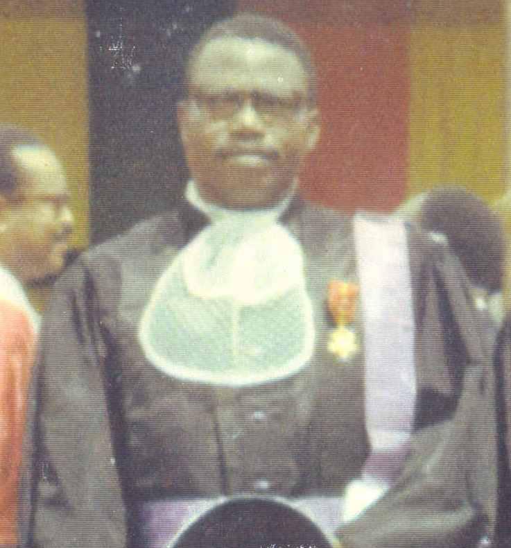 10 Arbre généalogique généré pour les académies africaines par le Professeur Emérite ADJANOHOUN Serge A. ATTENOUKON?