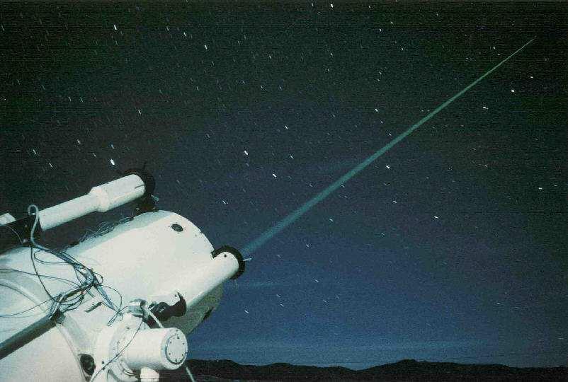 DS4.2- Faisabilité d une télémétrie laser «Terre Lune» Observatoire de la Côte d Azur (OCA) Plateau de Calern LLR pour «Lunar Laser Ranging» Instrument MéO (pour MÉtrologie Optique) LASER de tir