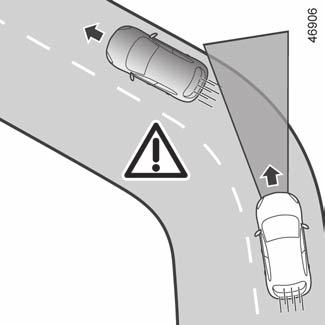 Un véhicule s insérant dans la même voie de circulation (exemple G) sera pris en compte par le système qu une fois entré dans les champs de détection du radar et de la caméra.